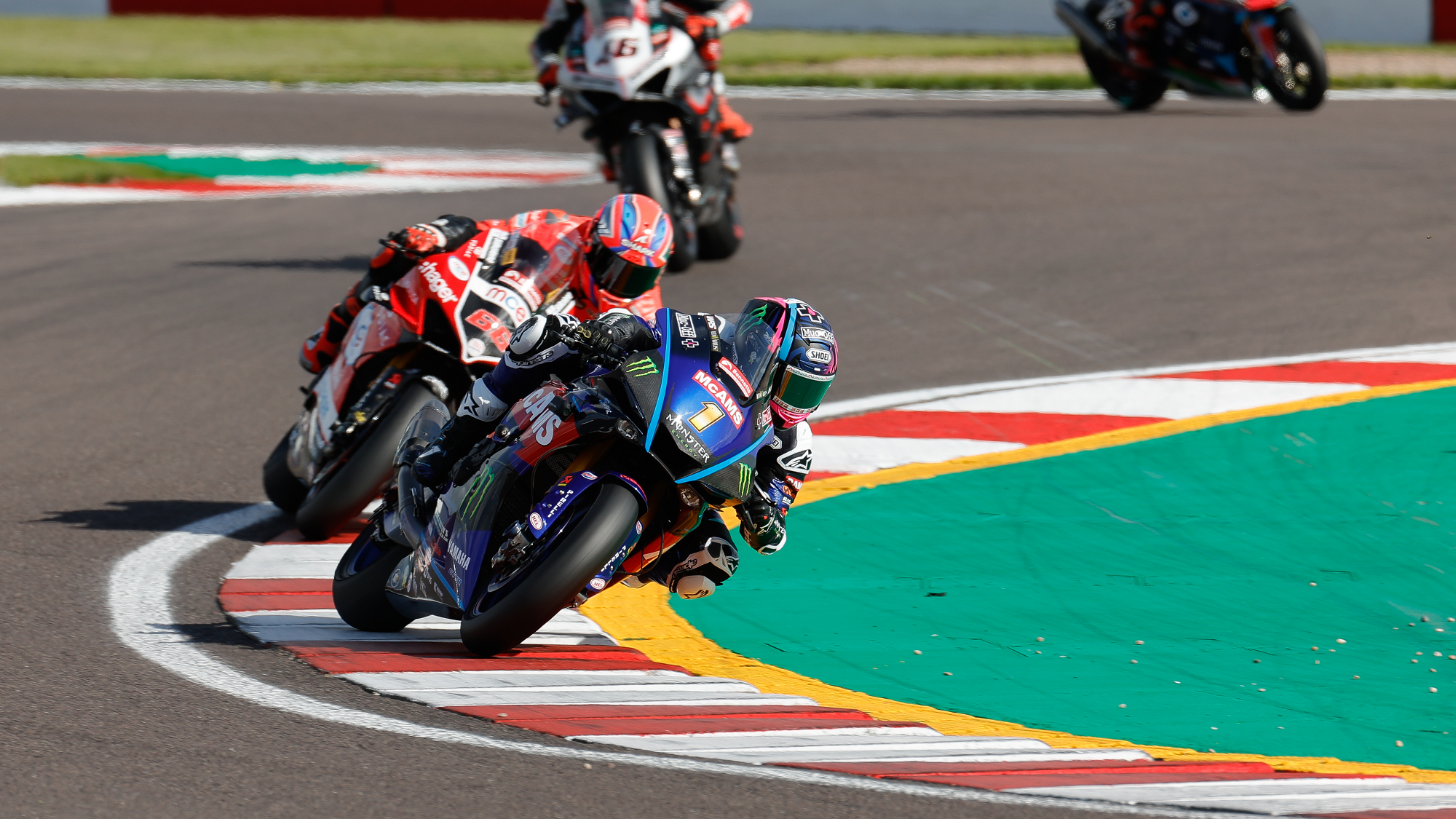 Tarran Mackenzie ahead of Tom Sykes, Donington BSB 2022. - [credit: Ian Hopgood Photography]